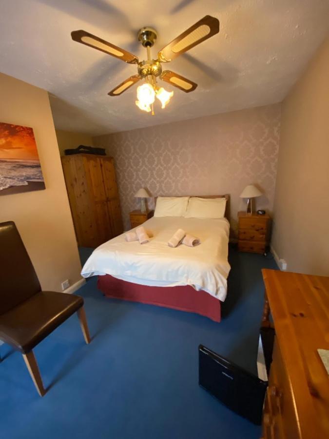 The Copley Arms Looe Quarto foto