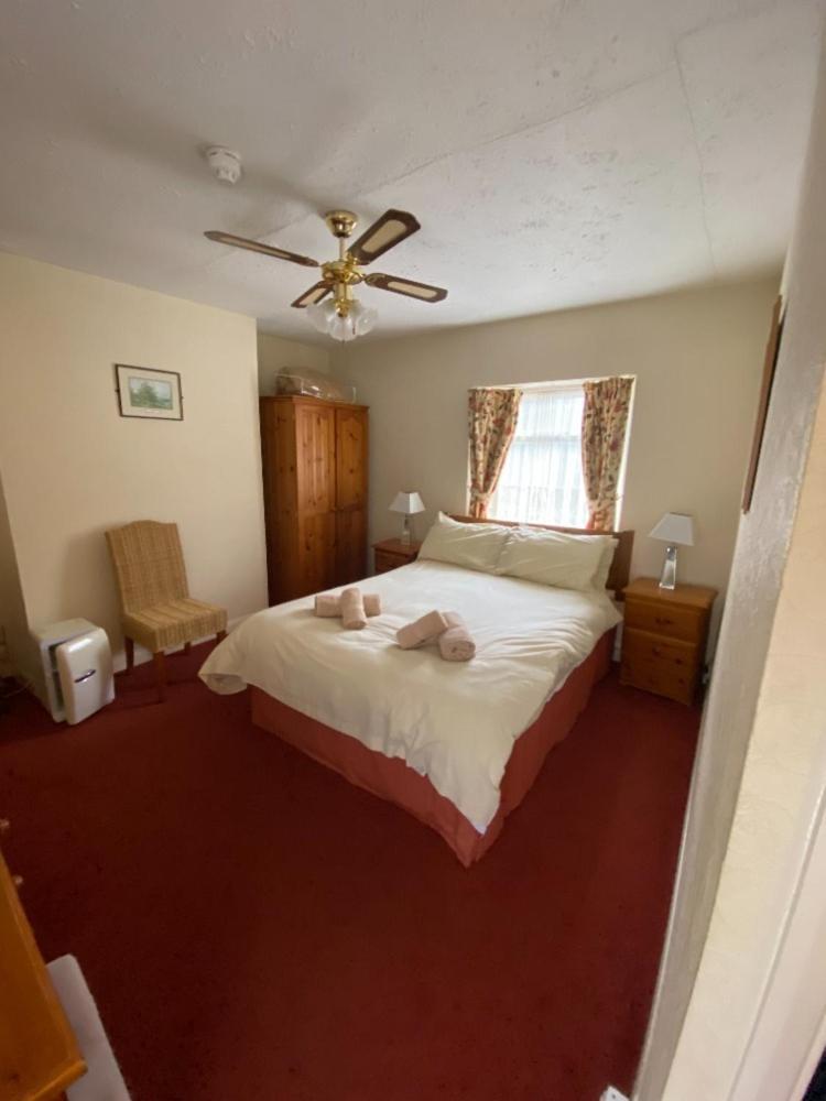 The Copley Arms Looe Quarto foto