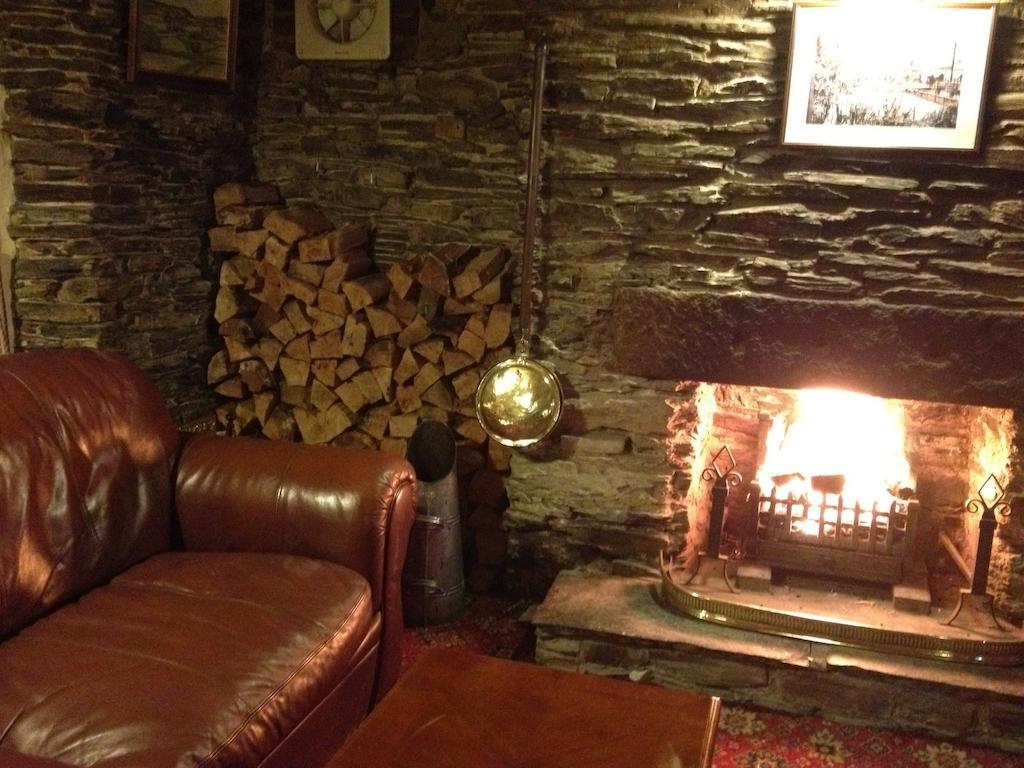 The Copley Arms Looe Exterior foto